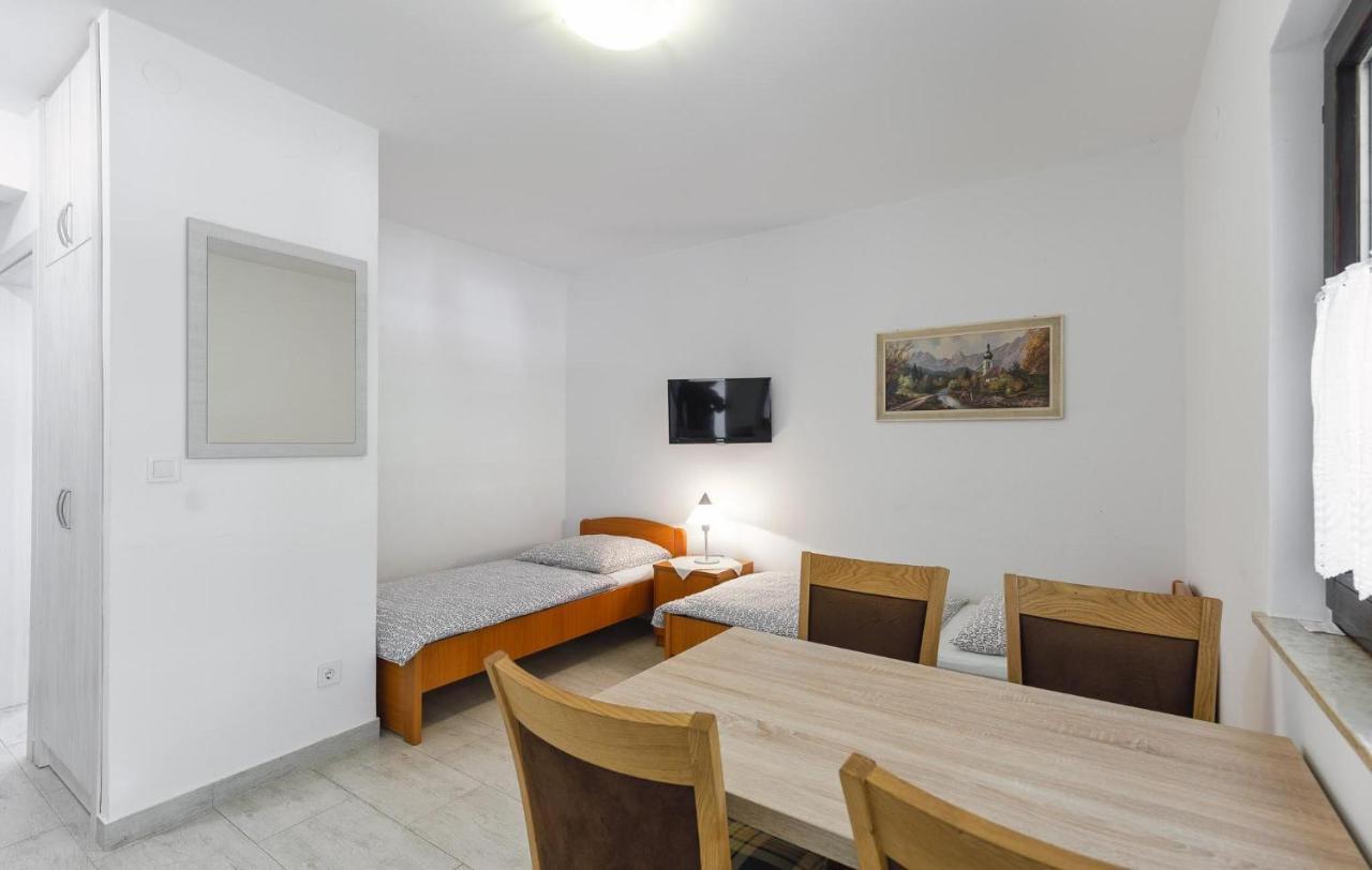 Mirko Apartment Porec Exterior photo